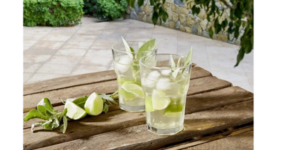 Чаши за вода и безалкохолно