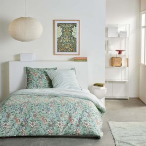 ДВОЕН СПАЛЕН КОМПЛЕКТ С 2 ПЛИКА